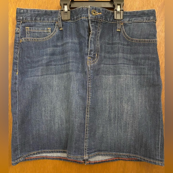 NWT Tommy hilfiger denim skirt - Picture 1 of 3
